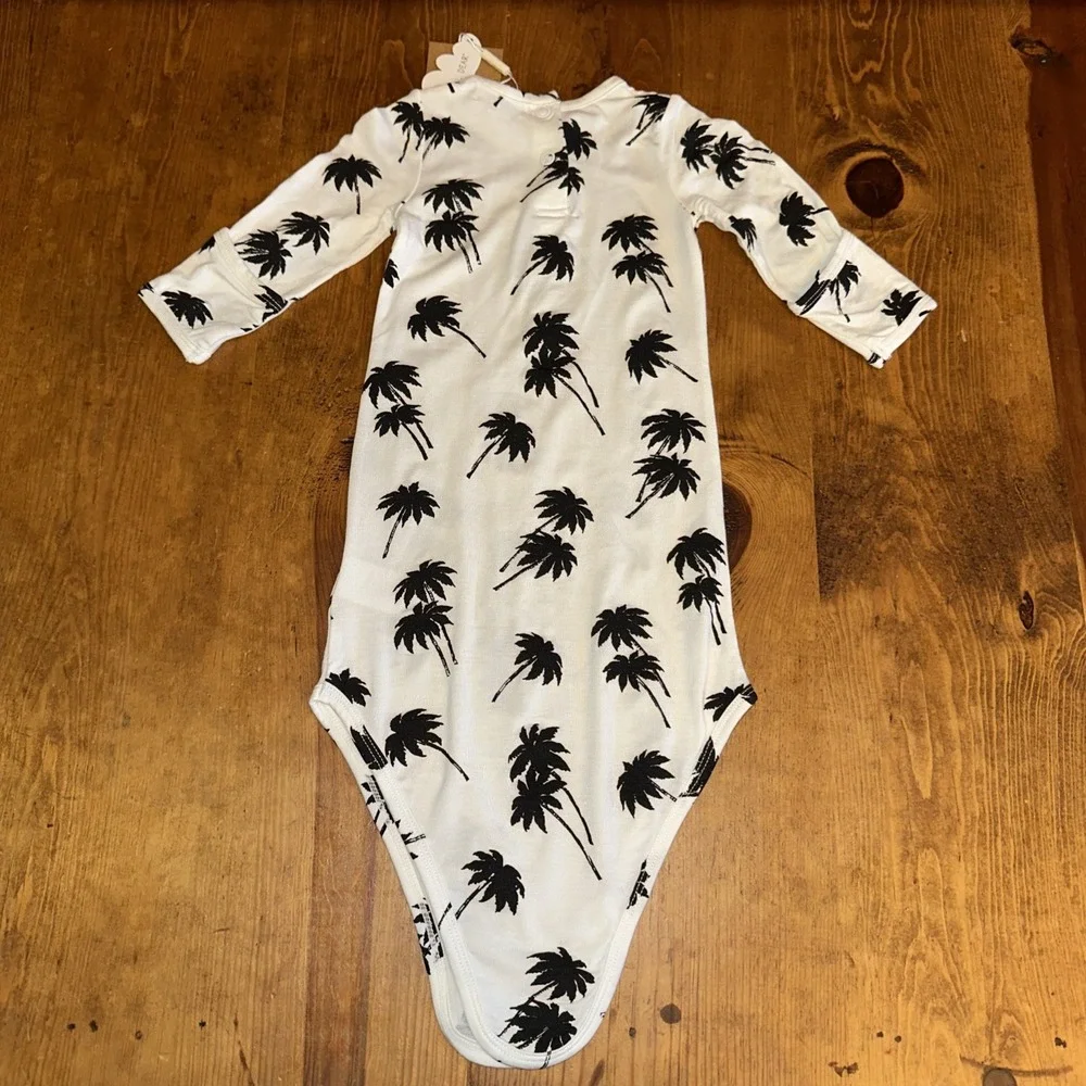 ANGEL DEAR Bamboo Sleeper Gown 0-3 Months Palm Trees NWT